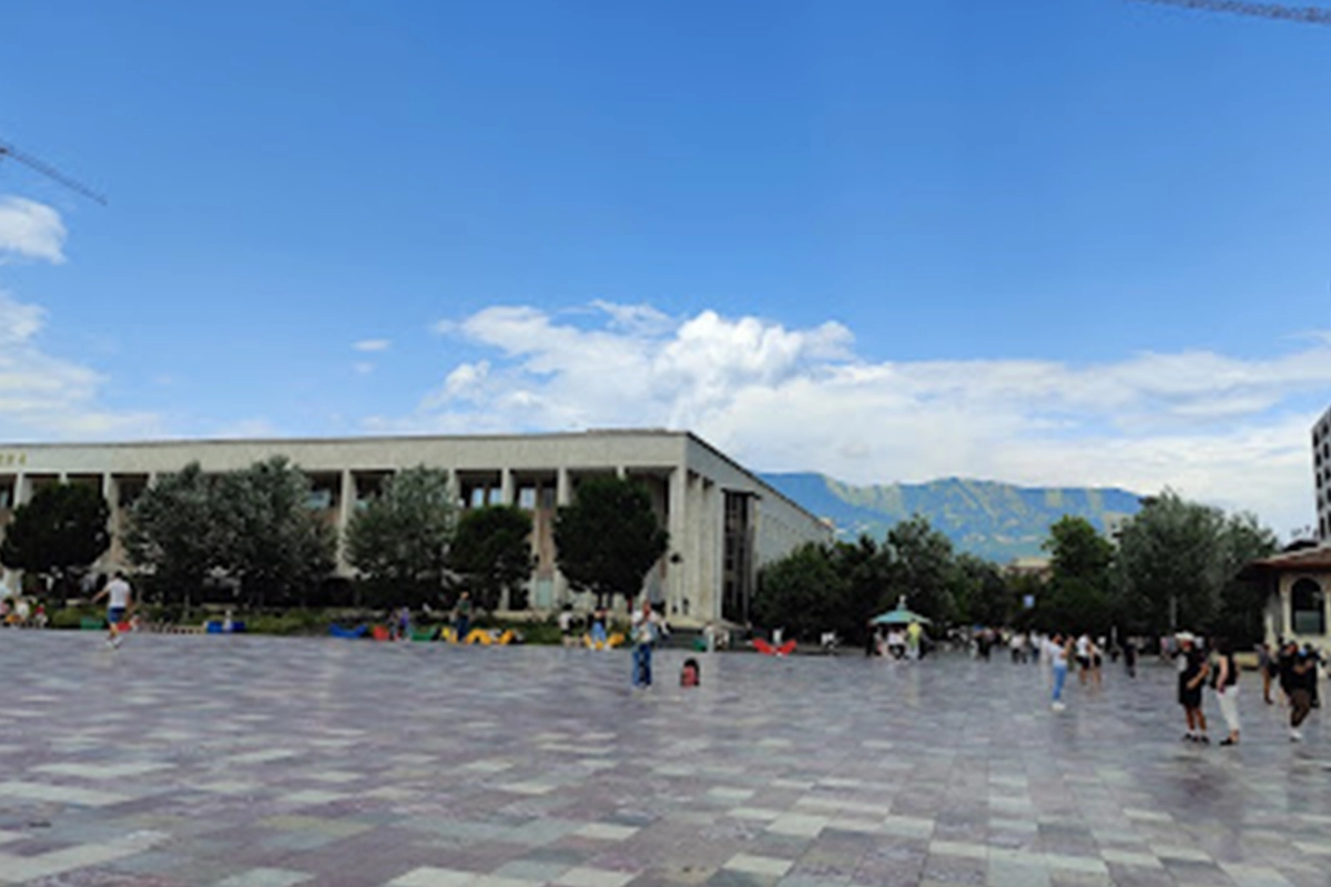 Skanderbeg Square
